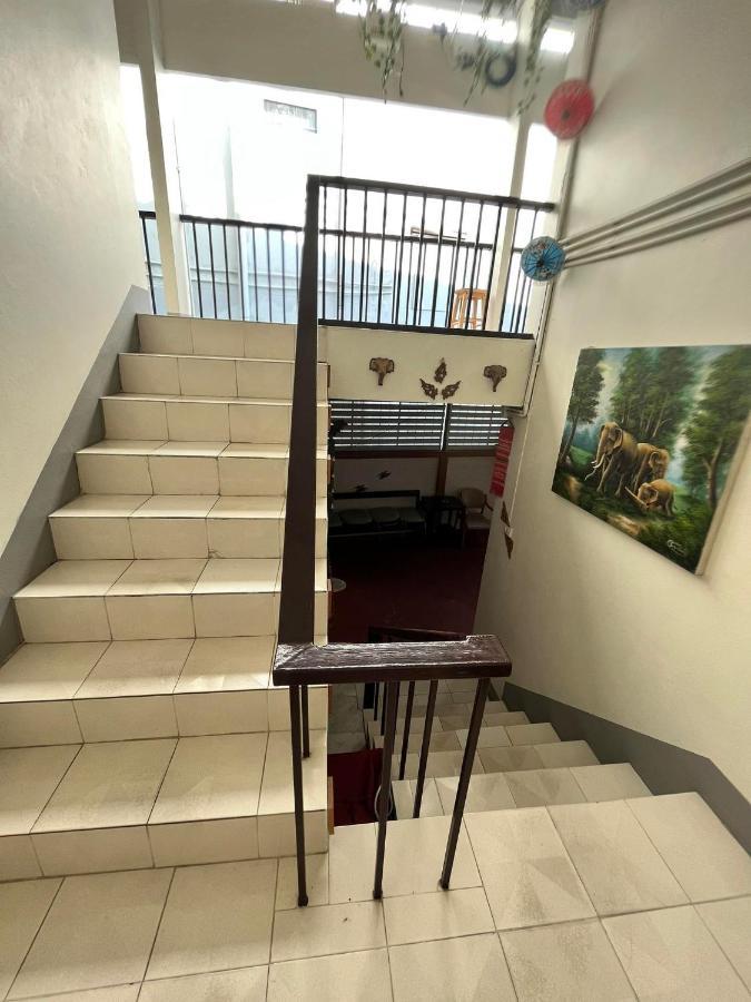 Apartamento Baan Rachaya Chiang Mai Exterior foto